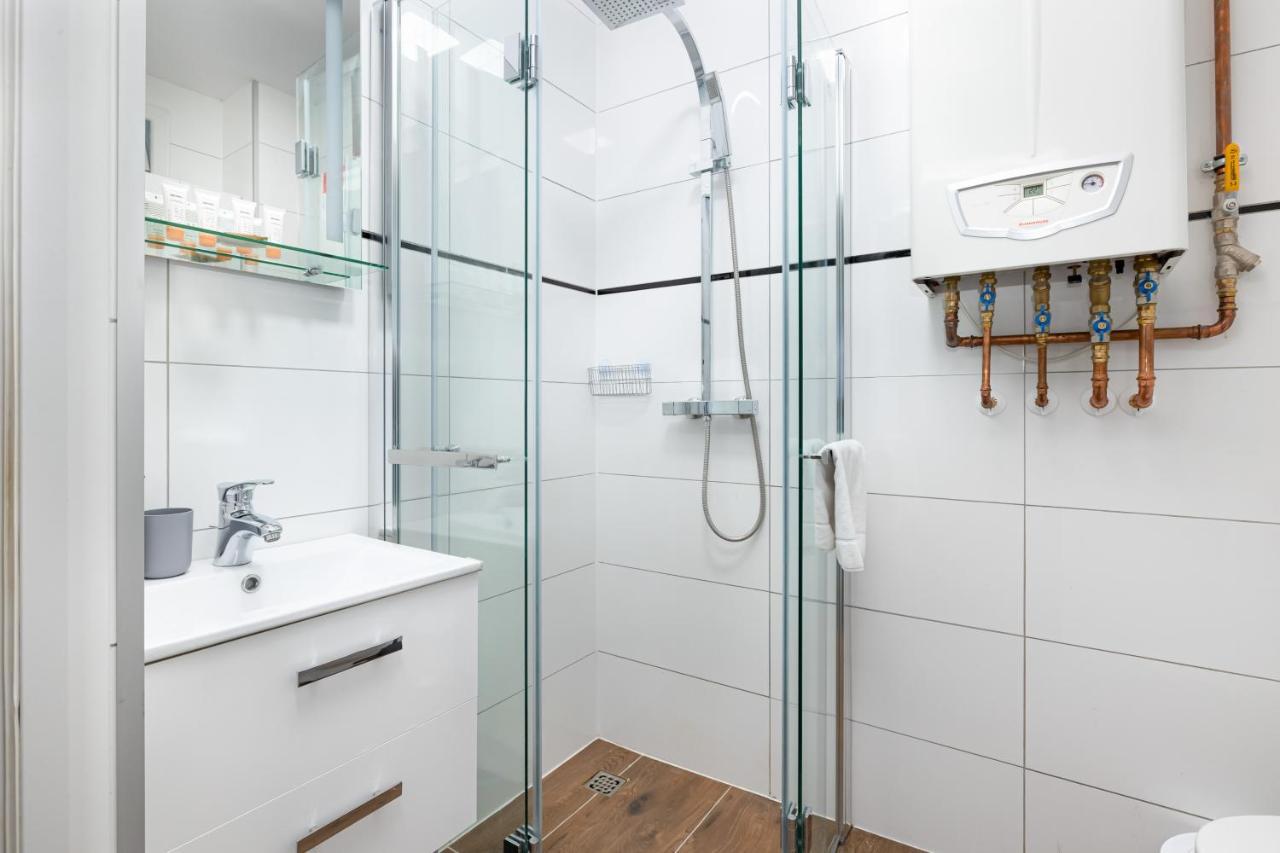 Dworcowa By Renters Apartament